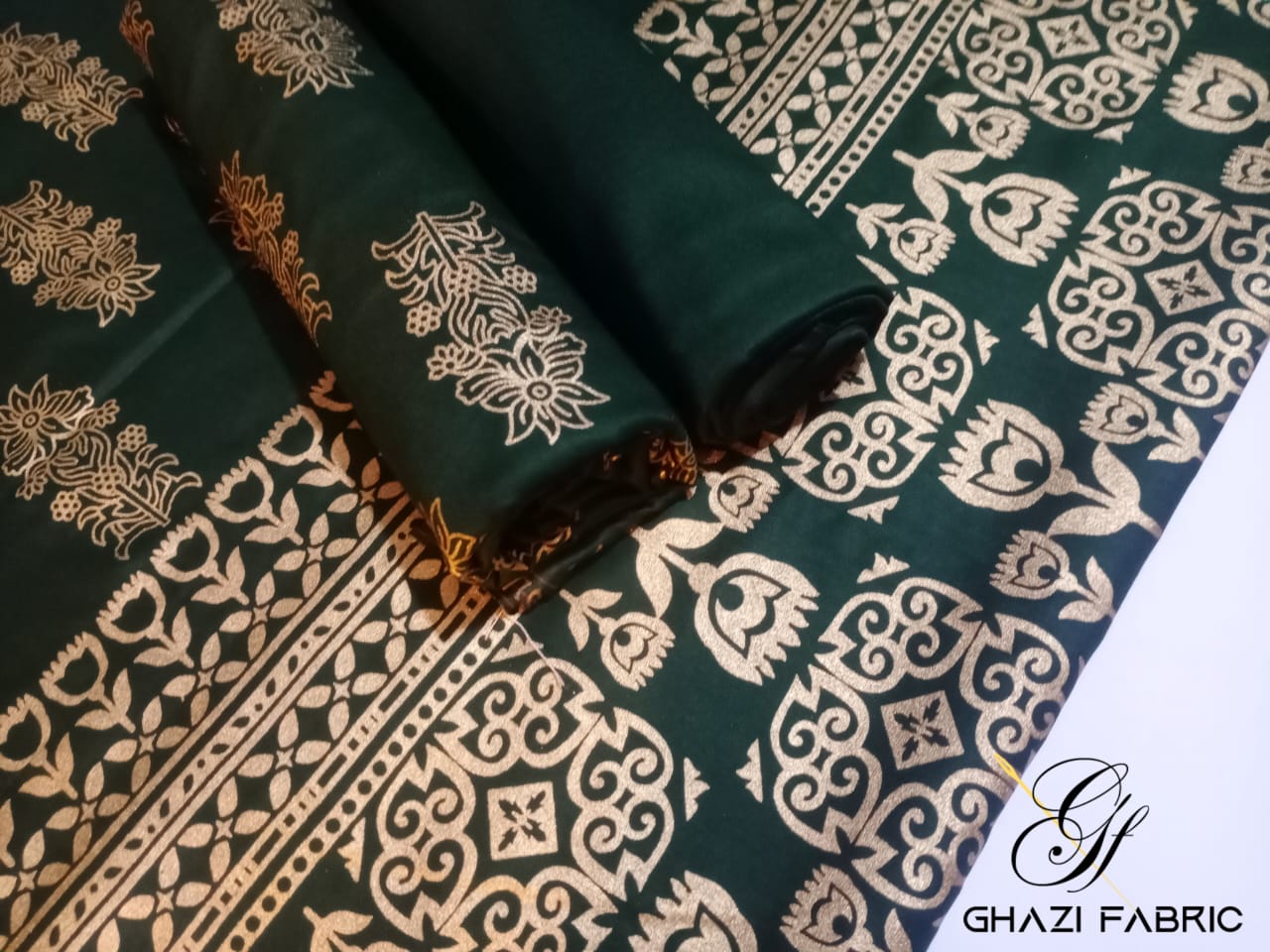Ghazi Fabric Un-Stitched 3 Piece Suit Or Women New Linen Collection New Looks Prints Bottle Green Color